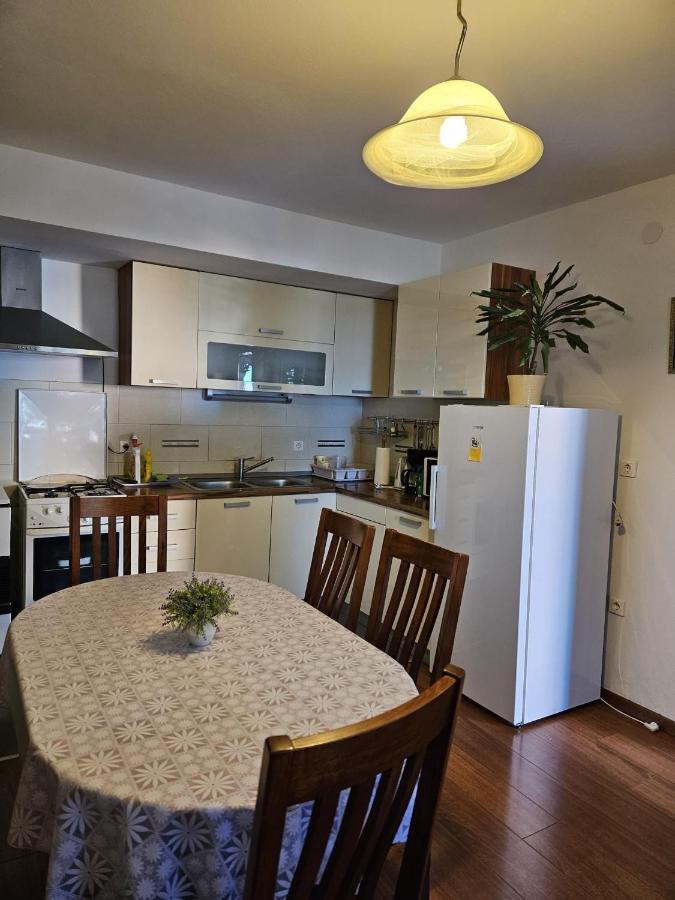 Apartment Lana *