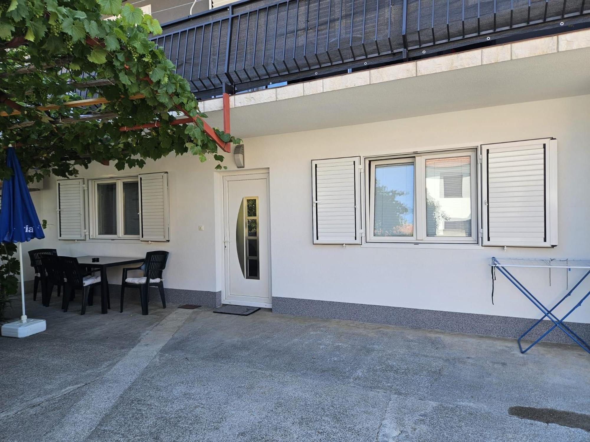 Apartment Lana *